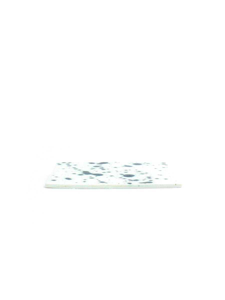 Ceramic plate with Lightful Milk design
