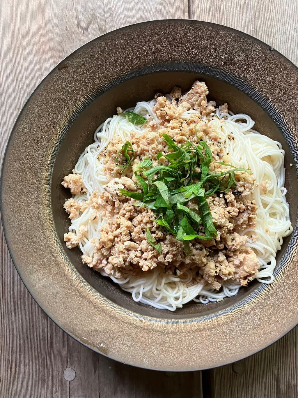 パスタ皿8寸 ブリンブリン