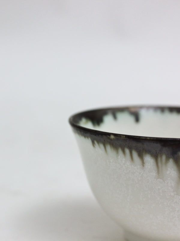 煎茶碗 ライトフルミルクフィーバー