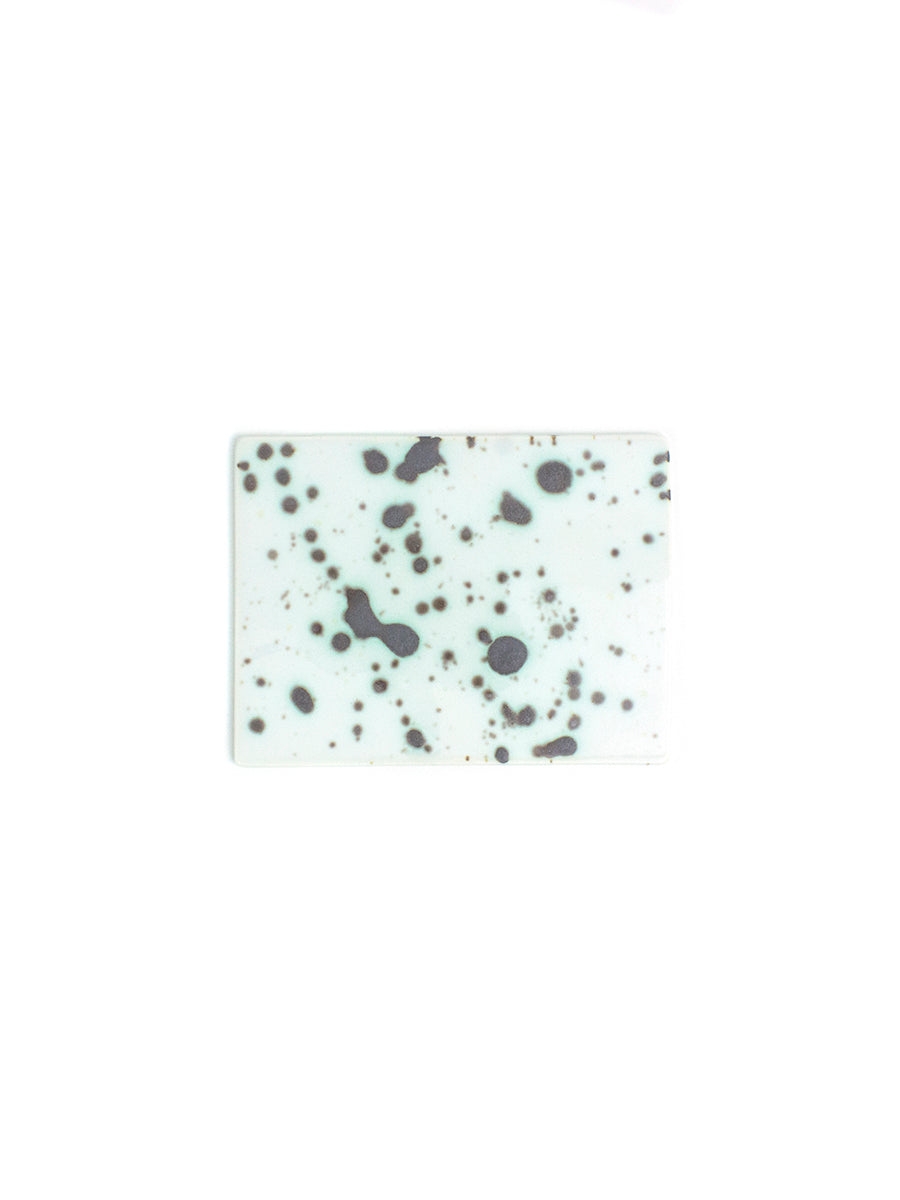Ceramic plate with Lightful Milk design