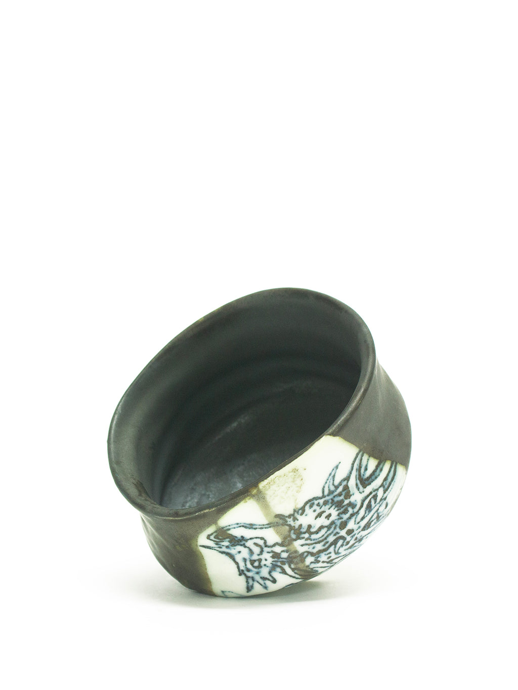 美漸龍黒織部瓷茶盌