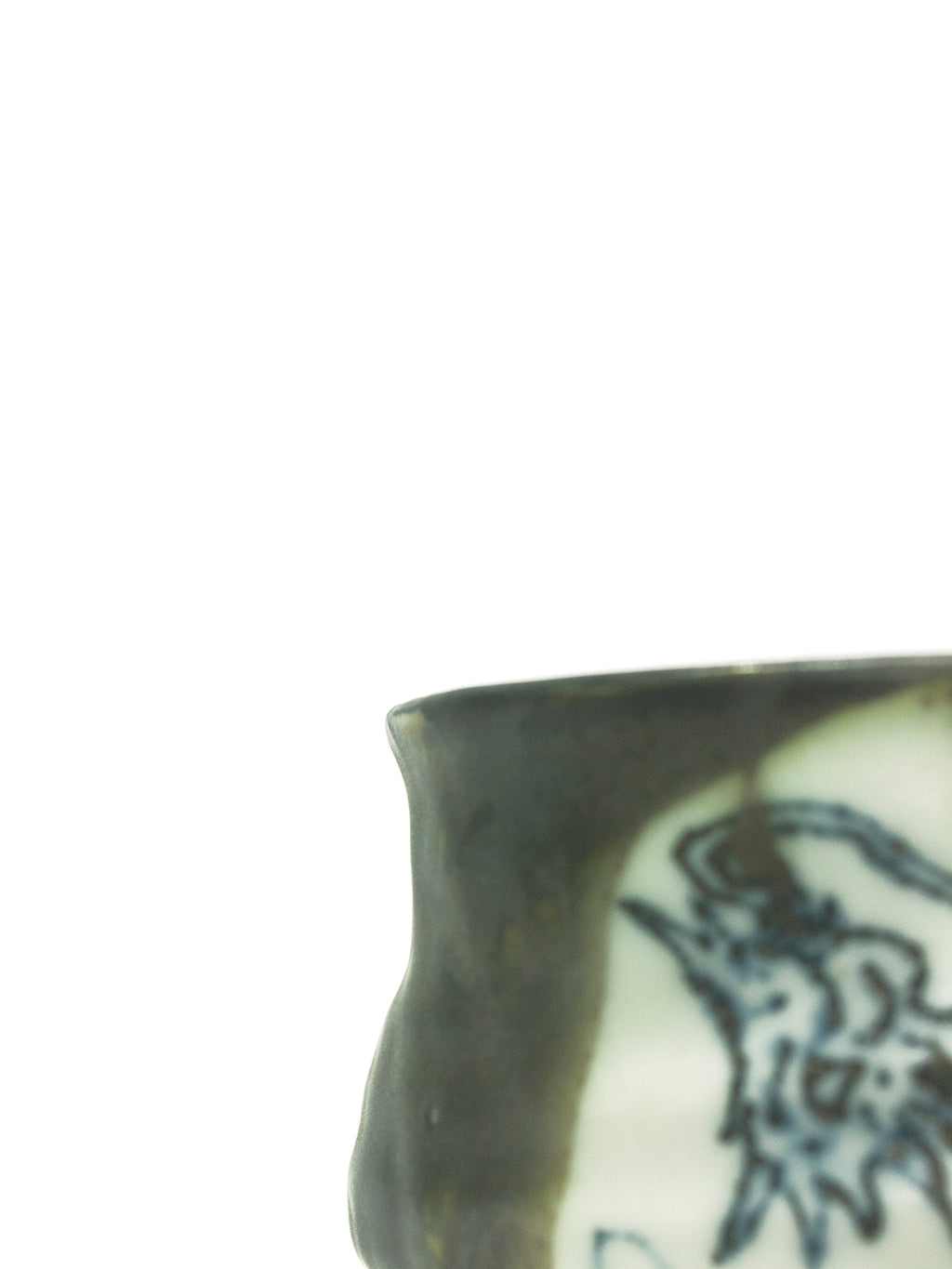 美漸龍黒織部瓷茶盌