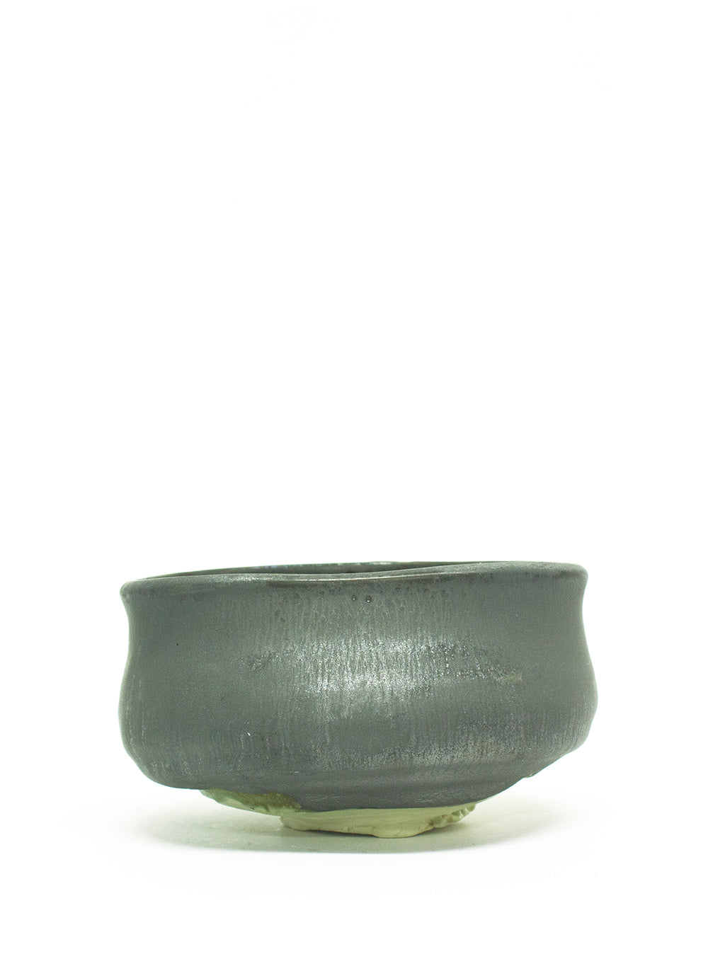 美漸龍黒織部瓷茶盌