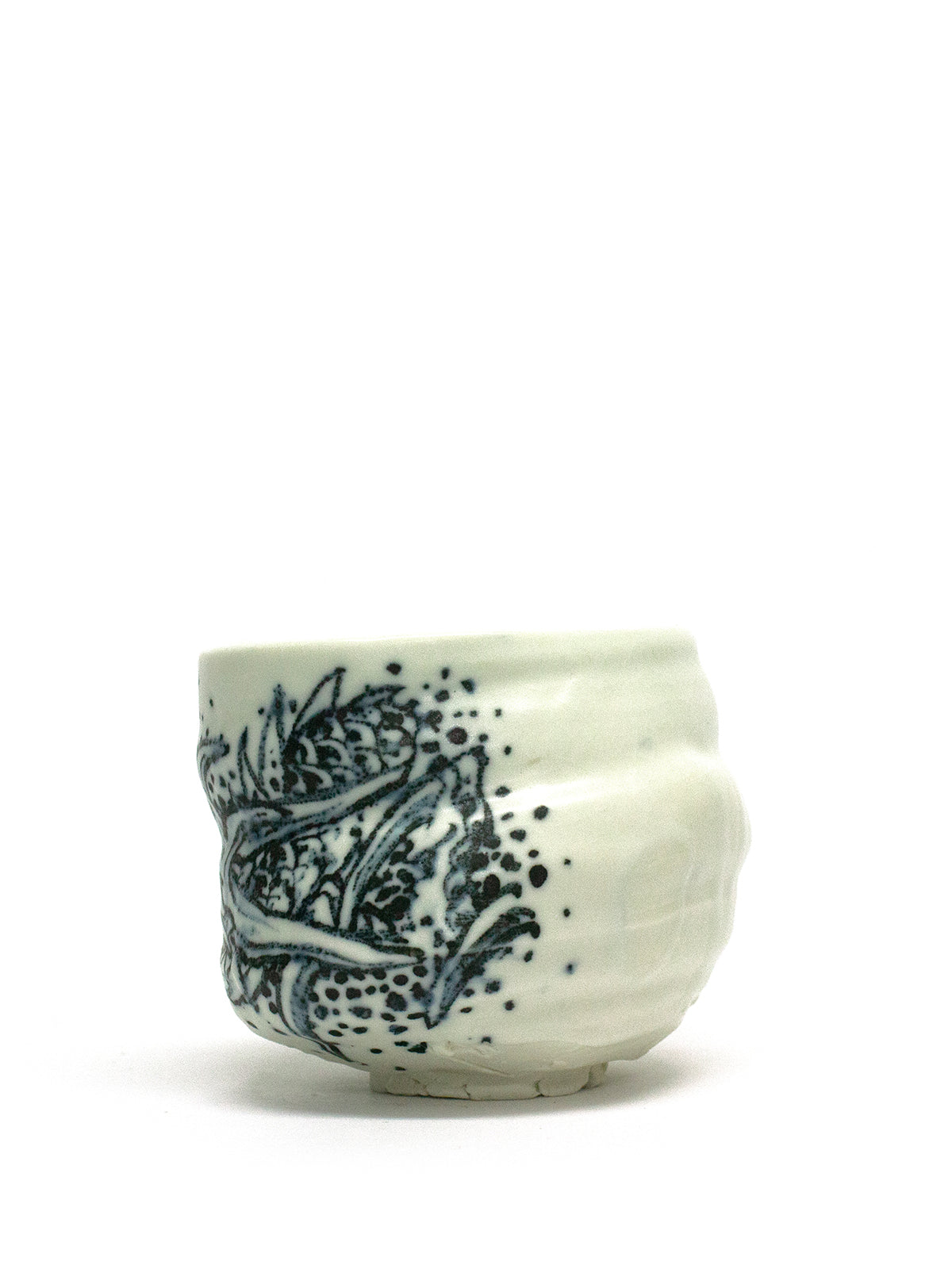 美漸龍水瓷茶盌