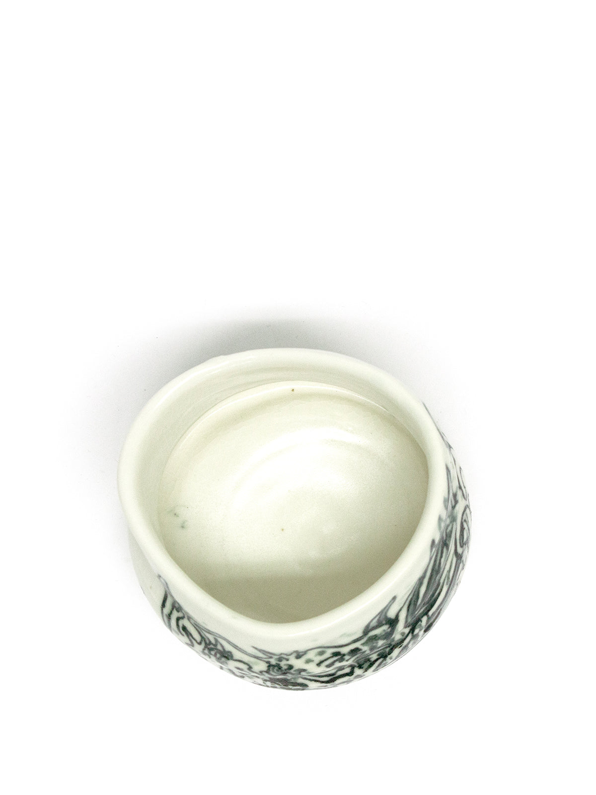 美漸龍水瓷茶盌