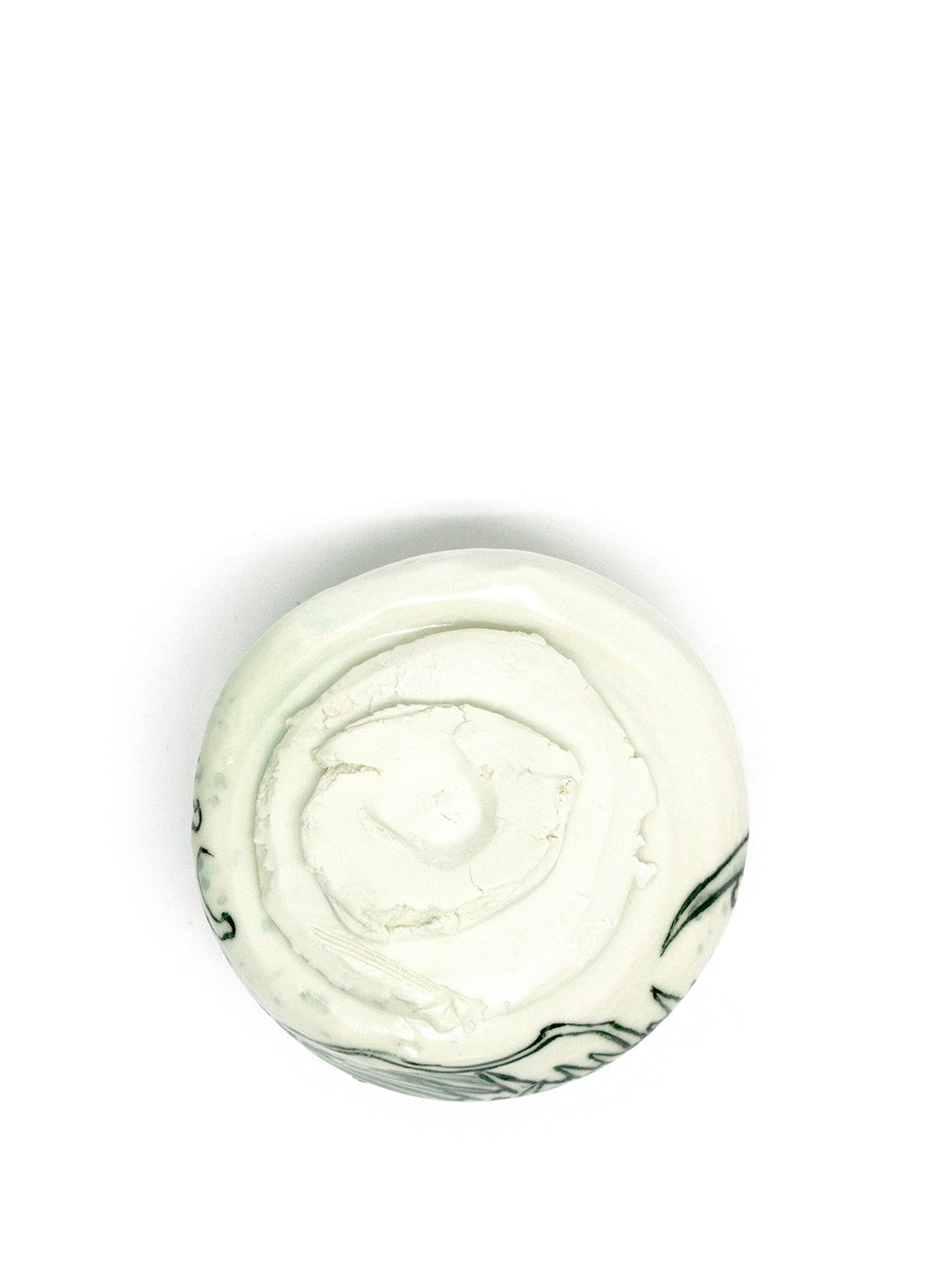 美漸龍水瓷茶盌