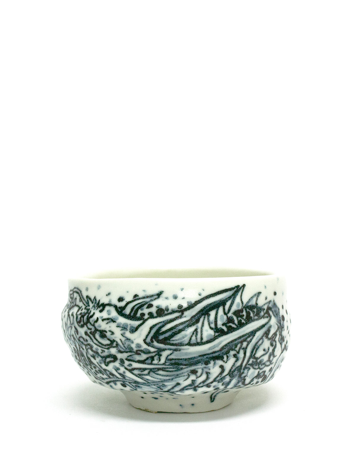 美漸龍水瓷茶盌