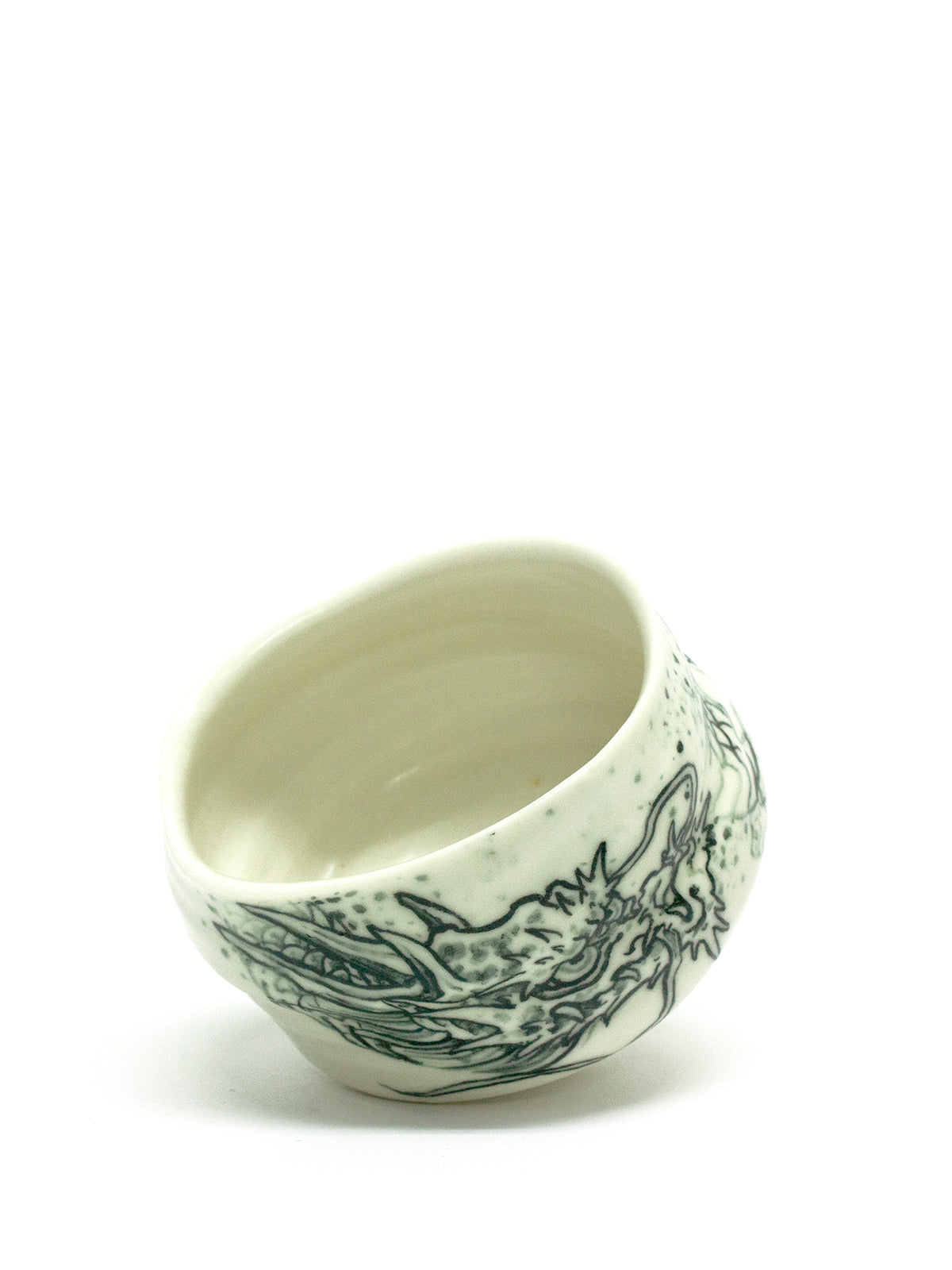 美漸龍水瓷茶盌