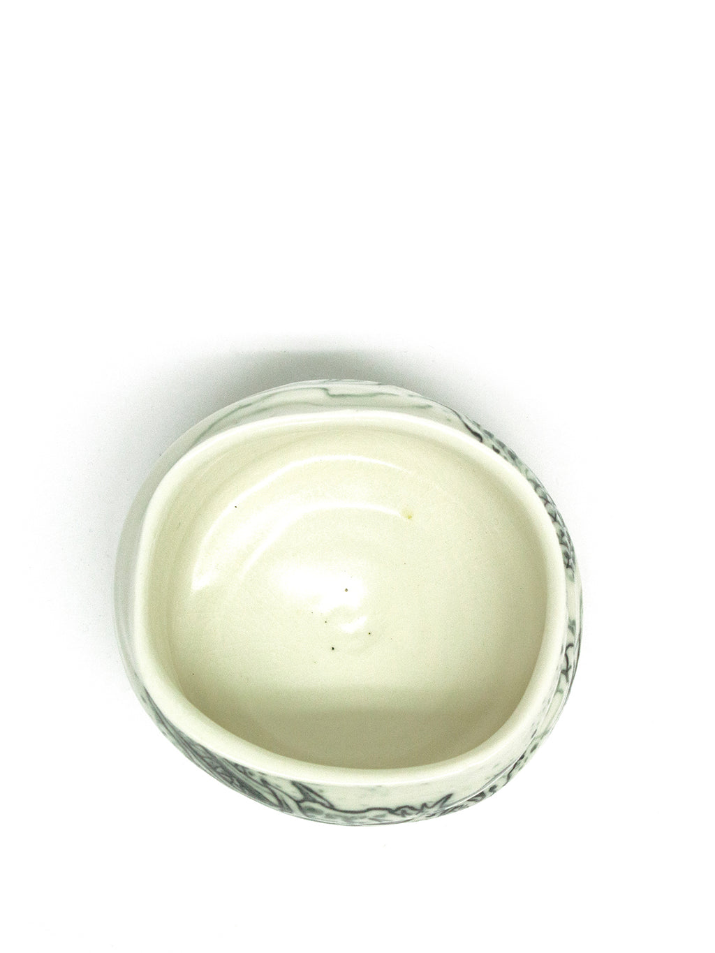 美漸龍水瓷茶盌