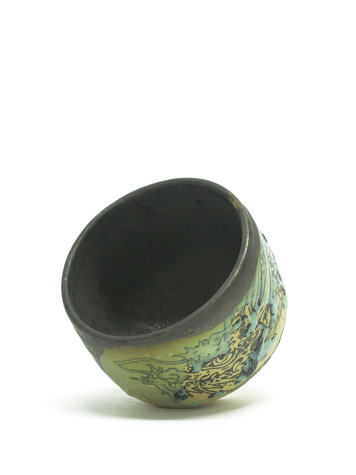 美漸龍黒織部瓷茶盌